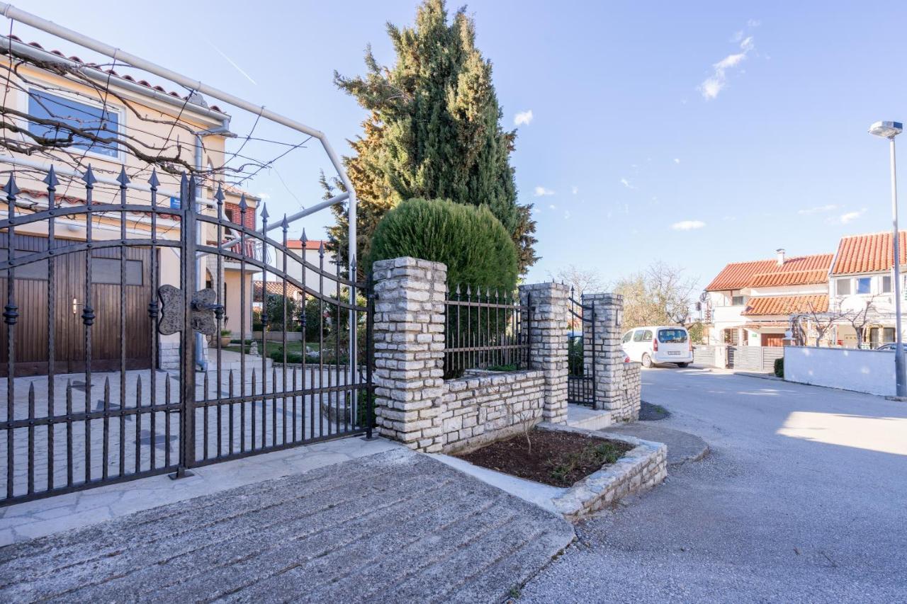 Apartment Steblaj Пула Екстер'єр фото