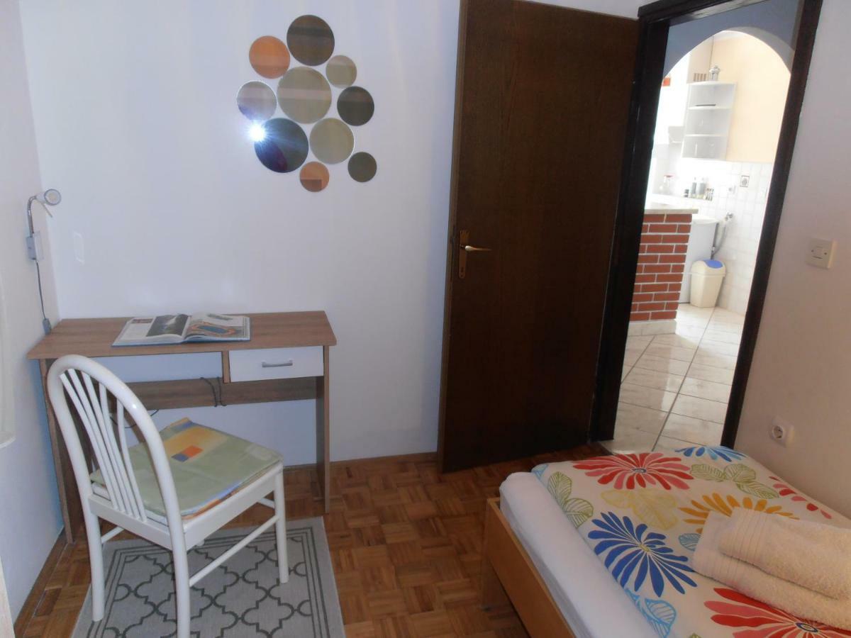 Apartment Steblaj Пула Екстер'єр фото